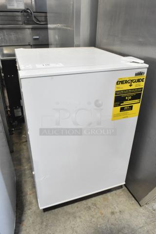 Summit ALR46W Mini Cooler, 115 Volts, 1 Phase, white finish, EnergyGuide label $30 annual cost, new condition.