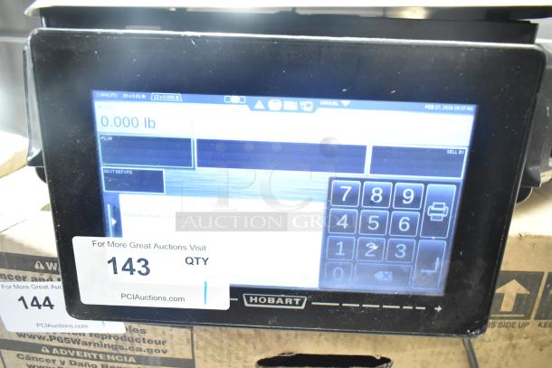 2017 Hobart HTi-7LH26 commercial countertop scale, tested and working. Display screen and numeric keypad visible.