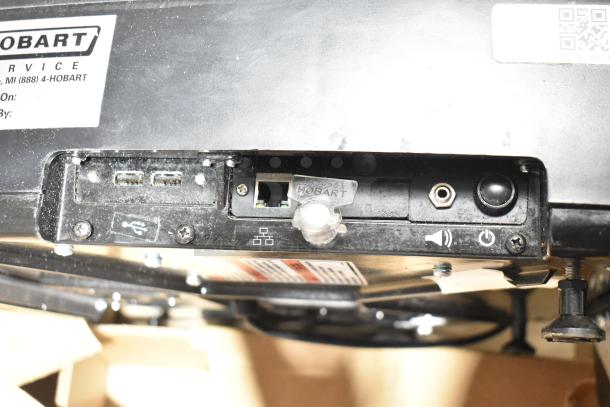 2017 Hobart HTi-7LH26 commercial countertop scale, 120/208-240 Volts, tested working, power interfaces visible.