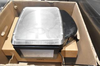 2017 Hobart HTi-7LH26 commercial countertop scale, stainless steel, tested, working, in cardboard box. 120/208-240V, 1 phase.