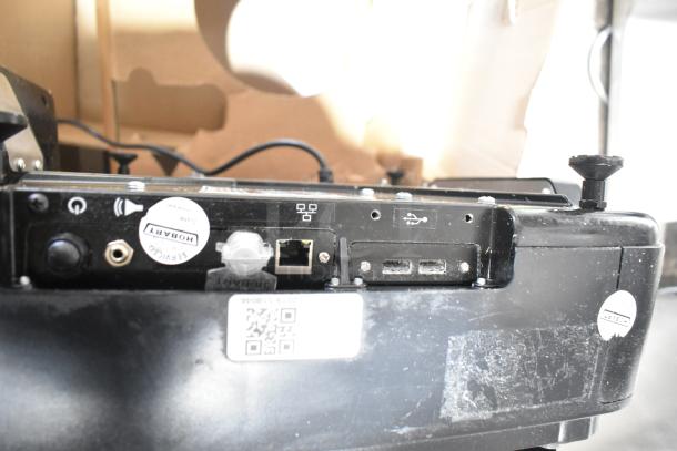 2017 Hobart HTi-7LH26 commercial countertop scale, tested and working. Features power and USB ports. Connects to 120/208-240V.