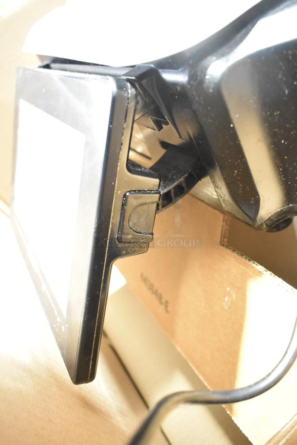 2017 Hobart HTi-7LH26 commercial countertop scale, tested and working, black casing, suitable for 120/208-240V, 1 phase.