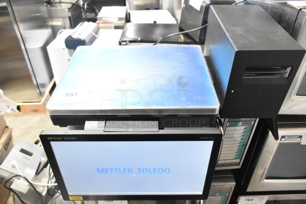Mettler Toledo FreshWay AM-6127C commercial countertop scale, tested and working. Features digital display and printer.