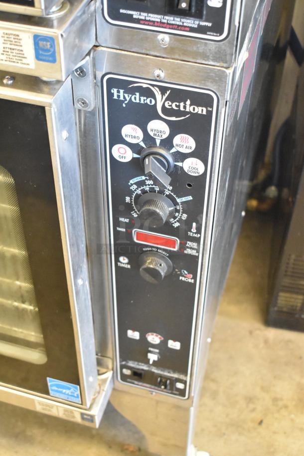 Blodgett HV-100G HydroVection commercial convection oven with view-through doors, thermostatic controls, on commercial casters.