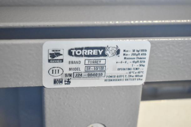 BRAND NEW SCRATCH AND DENT! Torrey SR-50/100 digital receiving bench scale by Avantco, Model 177EG24N. Max 100 lb, min 0.40 lb.