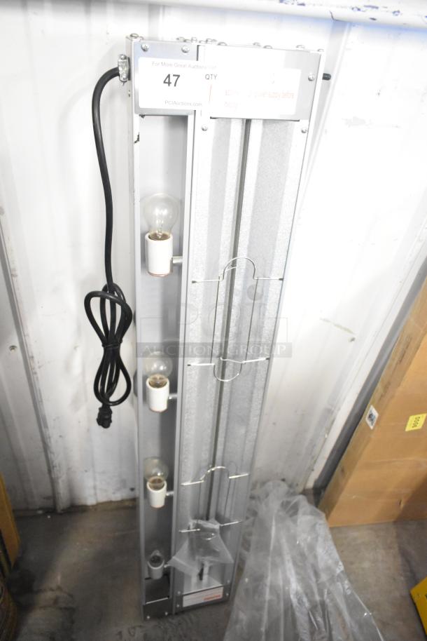 Brand new 2025 ServIt 423SW48TLCPA 48" lighted strip warmer, single toggle control, 120V. Scratch and dent condition.