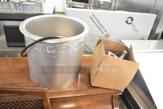 BRAND NEW Wells SS10ULTDCI drop-in food warmer with control panel, slightly scratched, 120 volts, 1 phase.