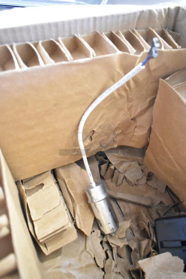 Brand new Cubigel NUT70NR compressor in original packaging, suitable for Avantco series models. Minor scratches present.