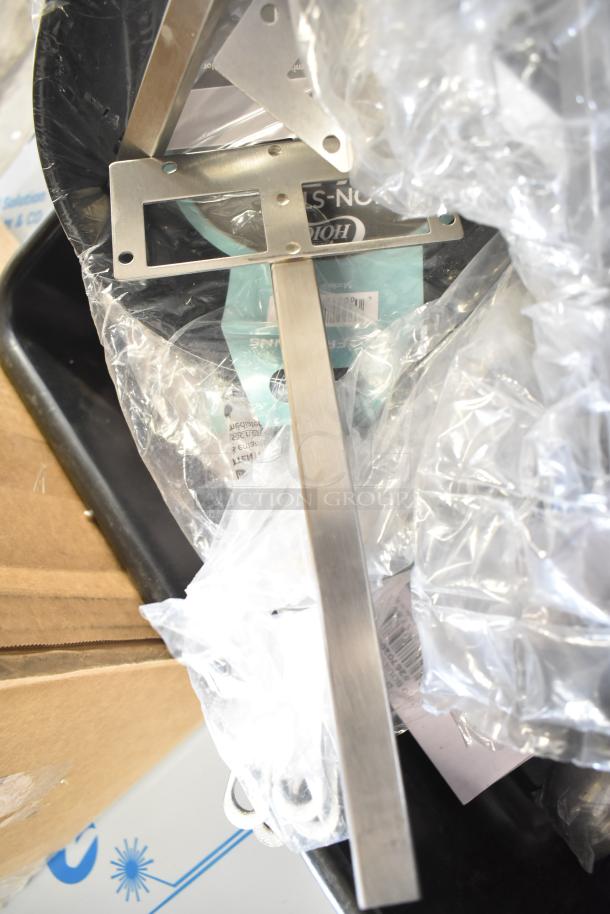 20 brand new scratch and dent items including 407FRYPANNS Choice 10" aluminum non-stick fry pan, 267020002 stainless steel spoon.