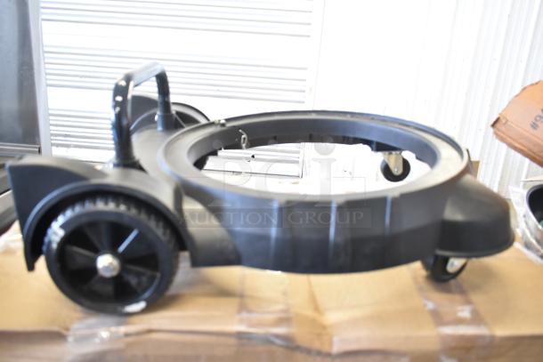 BRAND NEW Lavex 944BJ162216G 16 Gallon Stainless Steel Commercial Wet/Dry Vacuum, minor dents, includes toolkit, 100-120V.