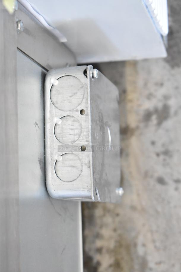 BRAND NEW SCRATCH AND DENT! Cooking Performance Group GU-CPG-36-M Ultra Series 36" chrome griddle, electric, 208/240V.