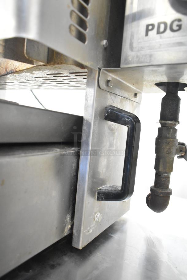 Inoksan Commercial Vertical Gyro Machine, stainless steel, 115V, 1-phase. Features durable construction, visible usage marks.