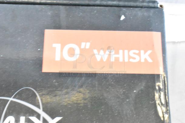 "BRAND NEW SCRATCH AND DENT! 2024 AvaMix 928IBHDW10 Heavy-Duty Variable Speed Immersion Blender box with 10" Whisk label."