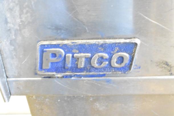 Pitco Frialator logo on stainless steel 4-bay deep fat fryer. Commercial-grade, natural gas, 122,000 BTU.