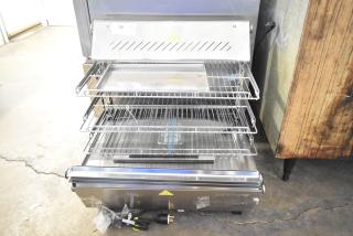 ServIt 423HDM26SA 26" heated display case, new, 3 shelves, sliding doors, visible broken glass, 120V, 1 phase.