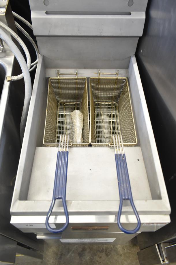 2022 Copper Beech CBF-40 deep fat fryer, natural gas, 90,000 BTU, with 2 metal fry baskets, excellent condition.