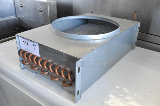 Brand new scratch and dent Avantco 17811539HC condenser coil for SS-2, SS-3, GDC40 models; visible copper tubing and label.