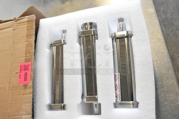 Brand new Avantco 177MIX8XP #5 Pasta Roller/Cutter 3-piece attachment kit in packaging, fits MIX8 mixers. Scratch and dent condition.