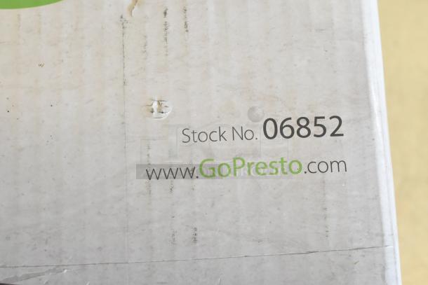 Presto 16" Ceramic Electric Skillet box with visible stock number 06852 and website URL. Model 177MIX8XP. Scratch and Dent.