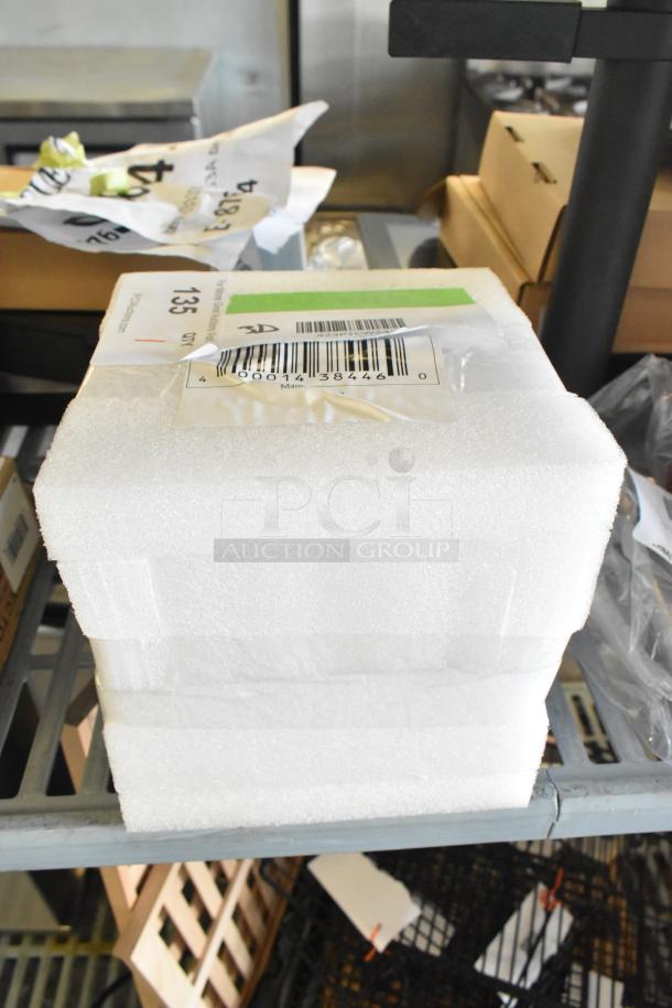 Brand new ServIt 423PTCW24 blower in original packaging for TCW chip warmers. Minor scratches and dents, marked with labels.