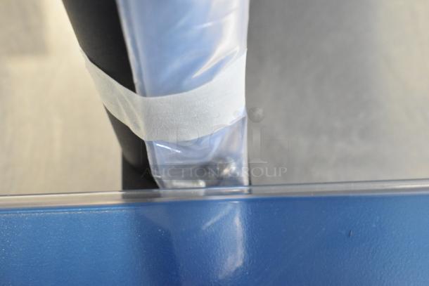 Brand new Mettler Toledo FreshWay AM-6127C digital produce scale, 100-240V, scratch and dent, tested and working.