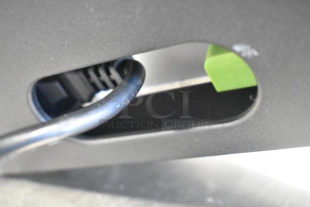 Mettler Toledo FreshWay AM-6127C digital produce scale, new, tested, 100-240V, 1 phase, scratch and dent condition.