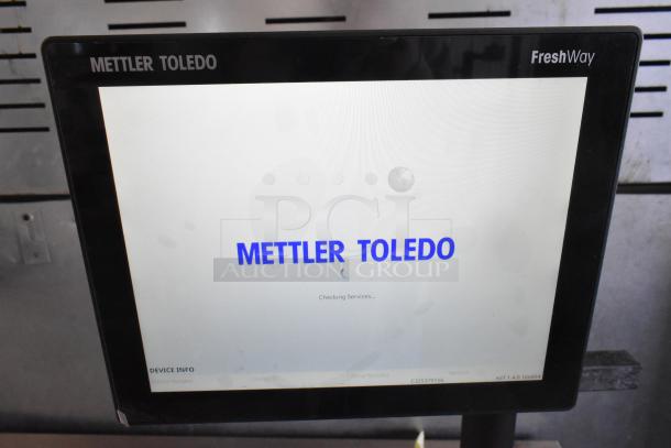 Brand new Mettler Toledo FreshWay AM-6127C digital produce scale, countertop model, tested and working, with minor scratches.
