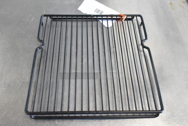 Black wire rack for AvaValley, new condition, includes barcode tag. Part of a 10-item scratch and dent auction lot.