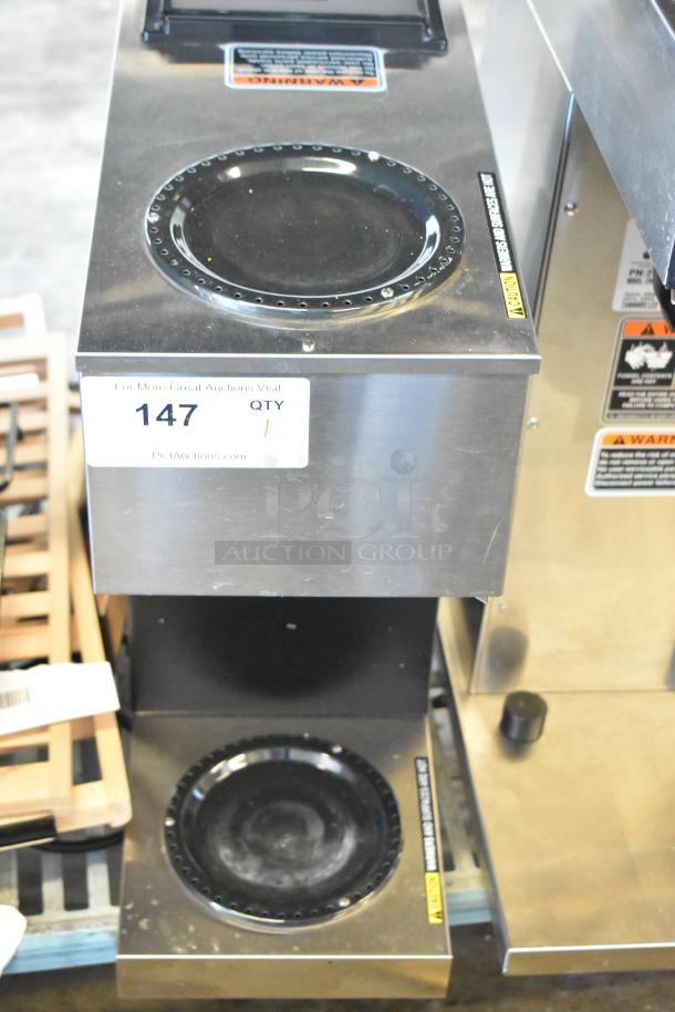 2017 Bunn VPR Black 12 Cup Pourover Coffee Brewer with 2 Warmers, 120V, 1 Phase. Appears in good condition, auction tag visible.