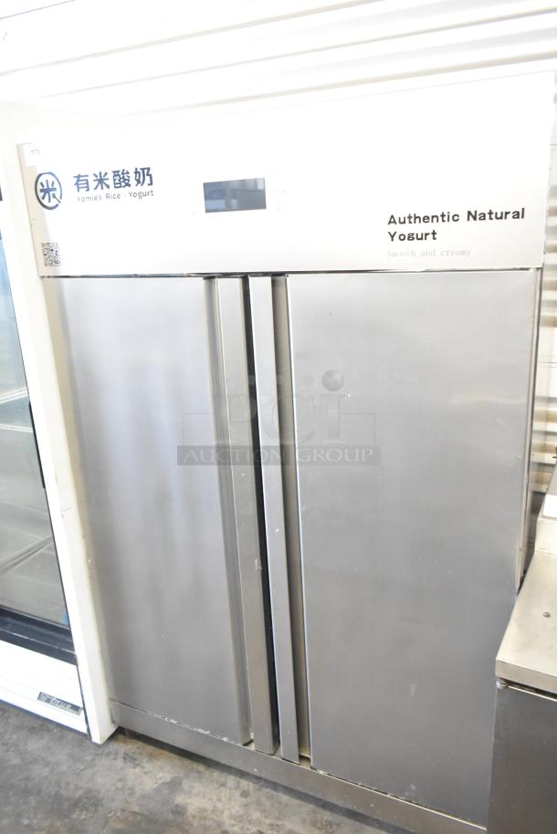 2021 COW800 Commercial 2 Door Reach In Cooler. Stainless steel, model COW800, 115 volts, 1 phase. Untested plug style.