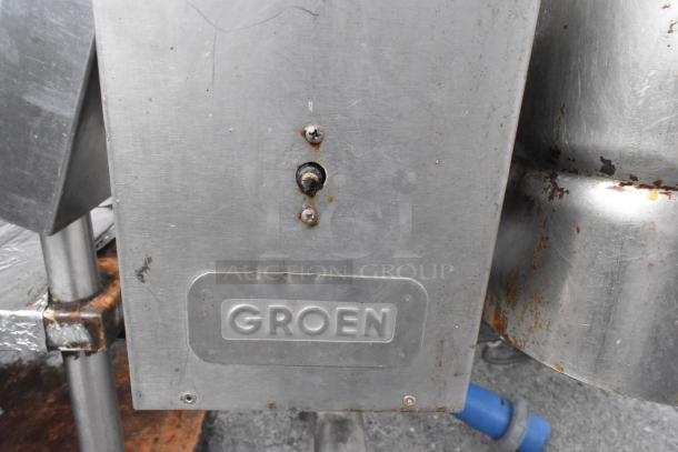 Groen FPC-3C commercial braising pan with manual tilt; electric, 208V, 3-phase. Visible wear and rust on outer surface.