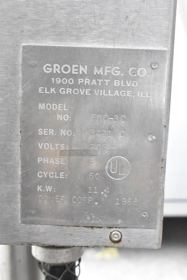 Groen FPC-3C commercial electric braising pan plaque. 208 volts, 3 phase. Serial No: 3421 C. Made by Groen Mfg. Co.