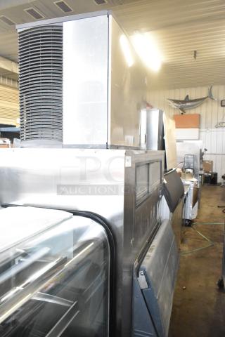 Manitowoc Commercial Ice Head on Manitowoc F1475 Ice Bin, stainless steel, 208-230V, 1 Phase, in good condition.