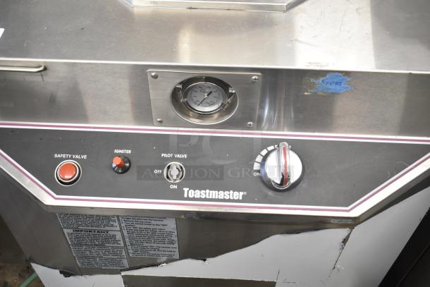 Toastmaster TCT-1627 R commercial tandoor oven, natural gas, 85,500 BTU, controls visible for safety valve and igniter.