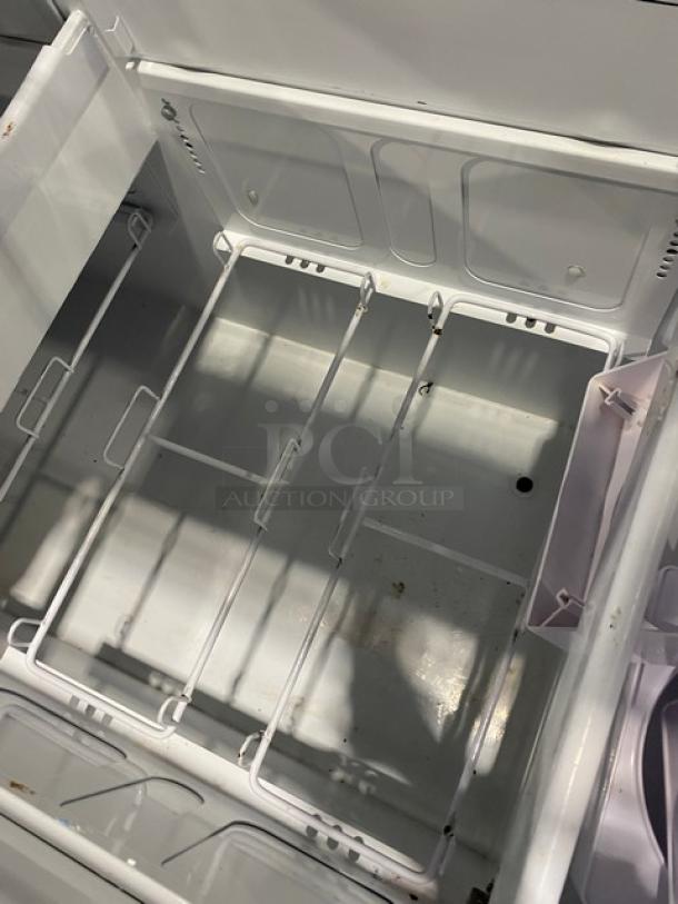 Global CKDC87VBR ice cream dipping cabinet, white, dual lift-open doors, tub holders, good condition, Baskin Robbins style.