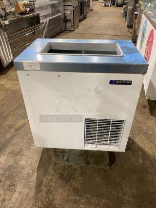 NEW Master-Bilt DC-2S Ice Cream Dipping Cabinet, 32" white, flip lid, 115V, SN: 0006098-32166-C, excellent condition.