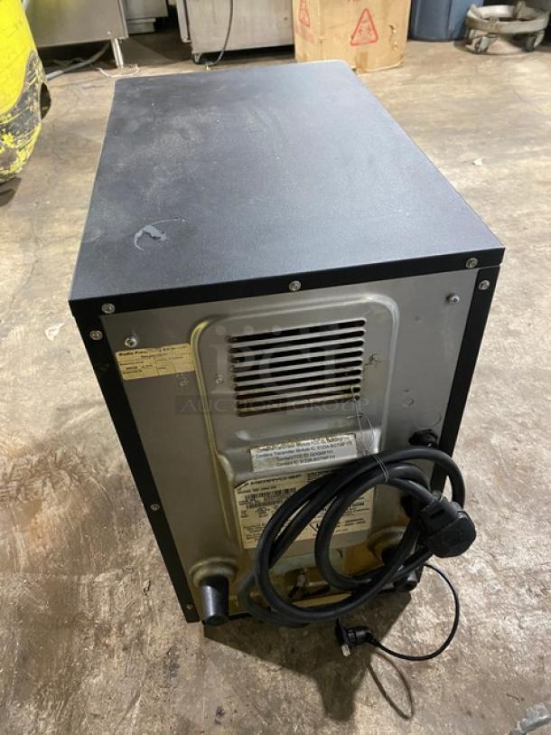 MerryChef Eikon E2S high-speed cook oven, black, electric powered, 2022 model, countertop design, 208/240V 1 phase.