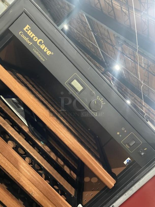 EuroCave Vieillitheque Confort V264W wine cooler, solid door, wooden retractable shelves, model V-264W SN: 71434, 115V.