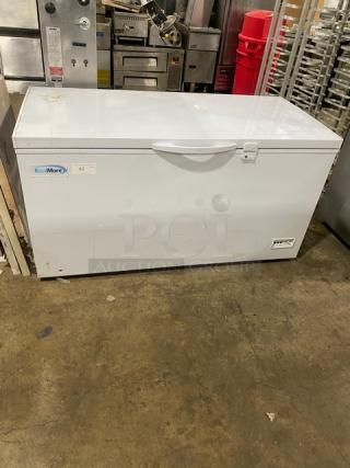 KoolMore 2022 60" commercial white chest freezer, model SCF-16C. Features poly-coated wired basket. Working condition.