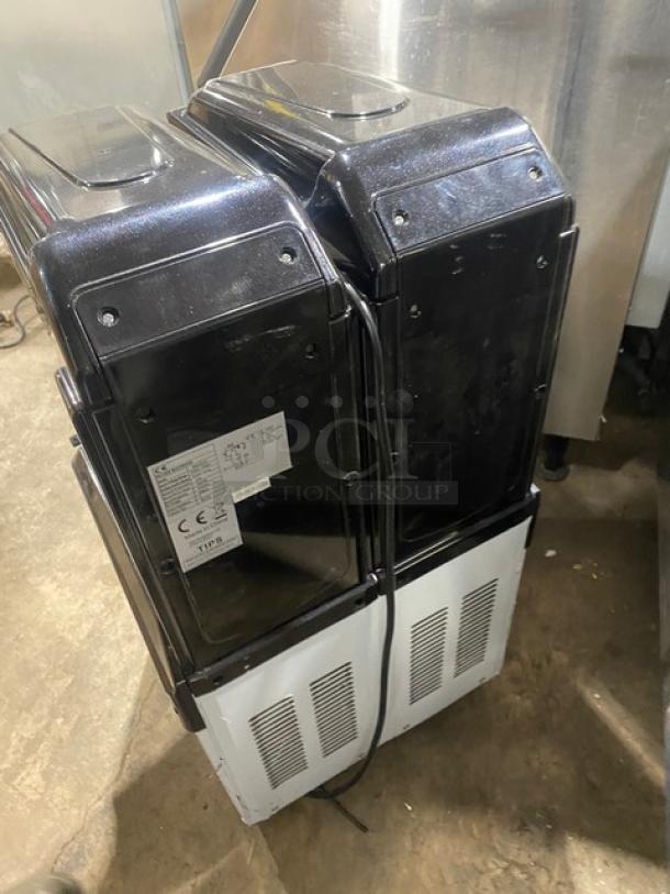 Vevor XRJ10LX2 slush machine, black/stainless steel, electric, twin polycarbonate hoppers, commercial use, good condition.