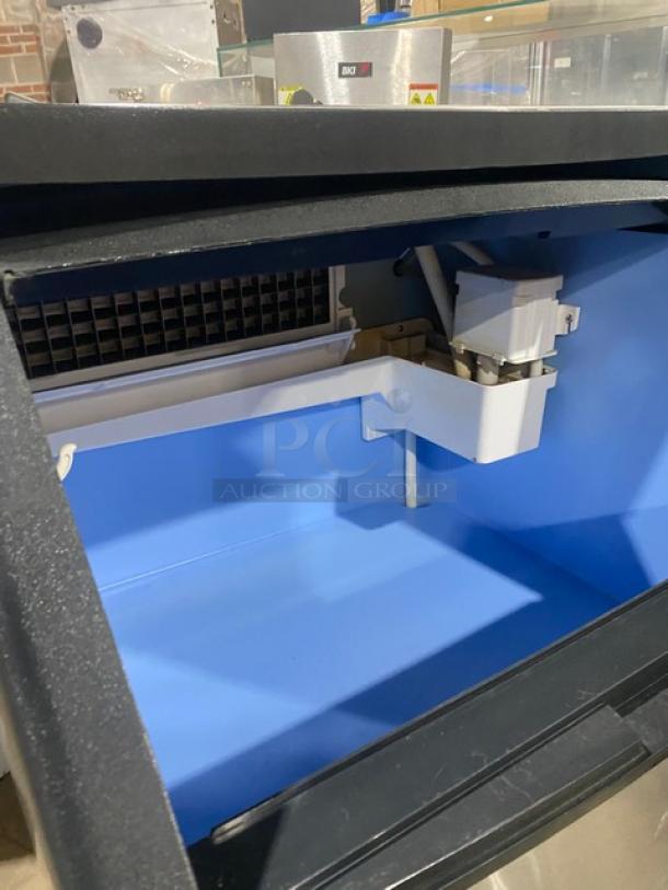 Avantco 194UC160FA commercial stainless steel air-cooled undercounter ice maker, electric, late model, excellent condition.