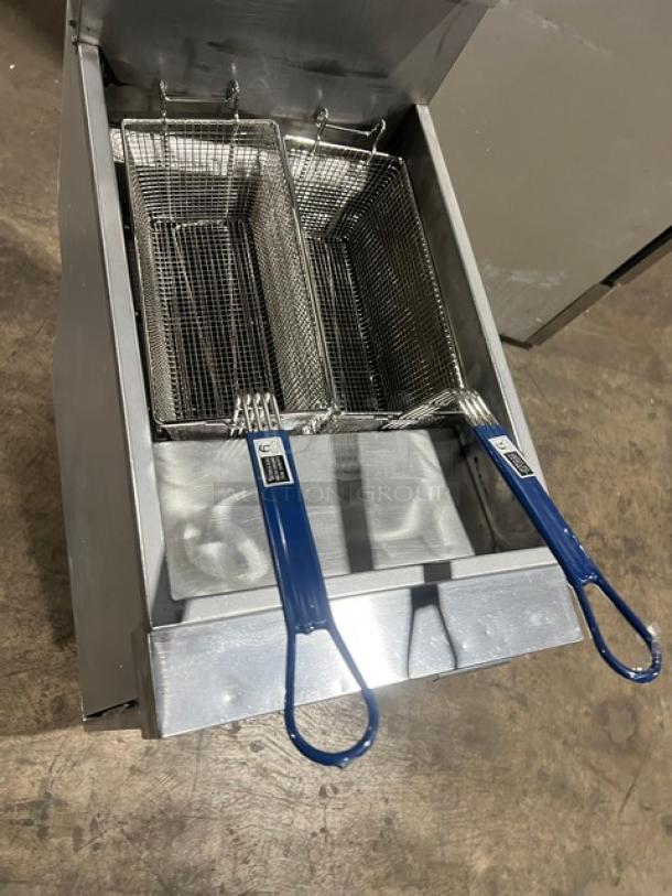 Vulcan LG400 stainless steel natural gas deep fryer with backsplash, basket hanger, fry basket, and casters. Model: LG400.