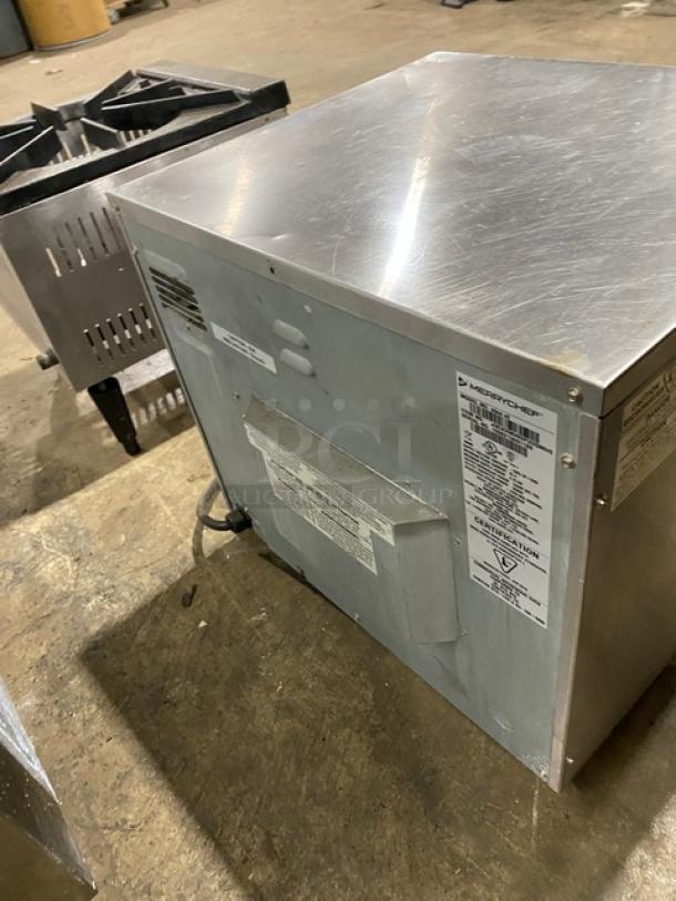 MerryChef Eikon E3 electric rapid cook oven, stainless steel, 2019 model, EasyTouch touchscreen, SN: 1906213091188, 208/240V.