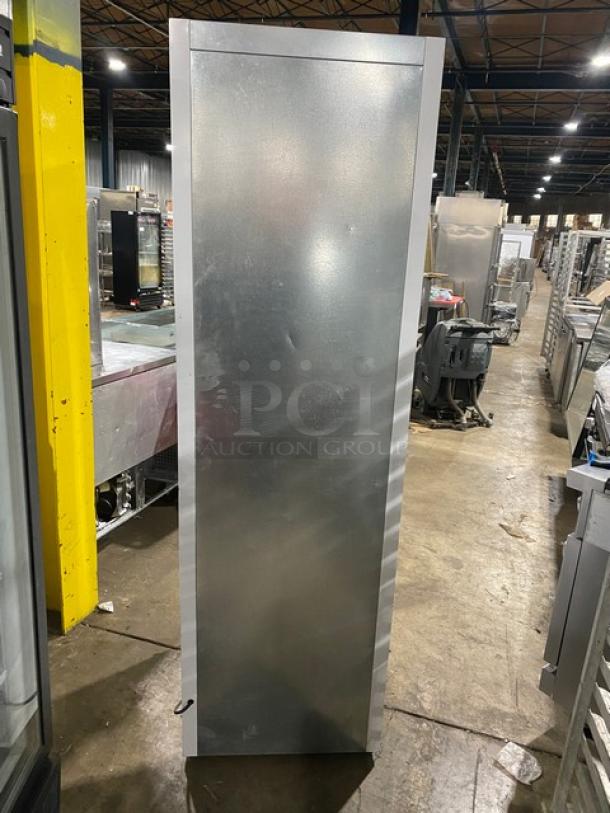 Habco SE18 commercial refrigerator, black, single glass swing door, poly coated wired rack, 115V, 1 phase, serial 19062521.