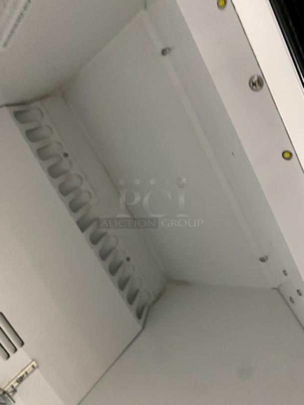 Habco SE18 single glass door merchandiser refrigerator interior, poly coated wire rack, model SN: 19050732, 115V 1 Phase.