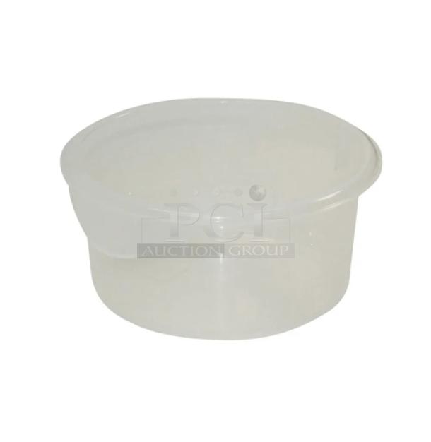 Rubbermaid FG572024CLR clear round 2L food storage container, polycarbonate, brand new condition.
