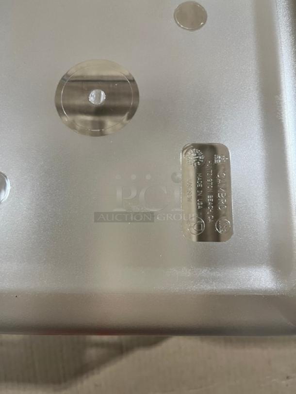 Brand new Cambro 12Qt clear polycarbonate square food storage container. Features include durability and large capacity.
