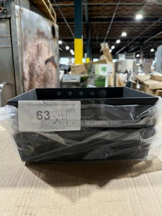 Brand new American Metalcraft 10"x8" Detroit-style pizza pan, Model HCDS108, in packaging. Includes auction label "63 x4".