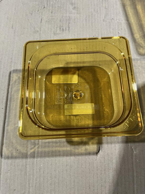 Rubbermaid Commercial Amber High Heat 1/6 Size Food Pan, Model FG204P00AMBR, brand new, visible embossed label.