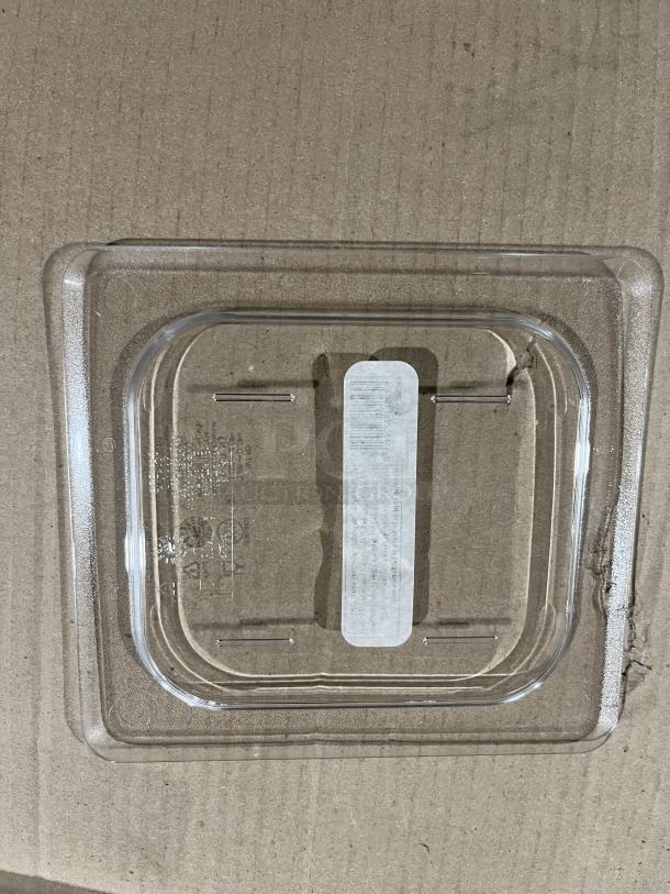Brand new Cambro Camwear Series 1/6 Size Clear Polycarbonate Food Pan Cover, Model 60CWC135, commercial grade.